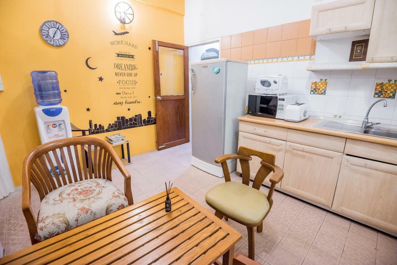 T Smy House Vandrehjem Bangkok Eksteriør billede