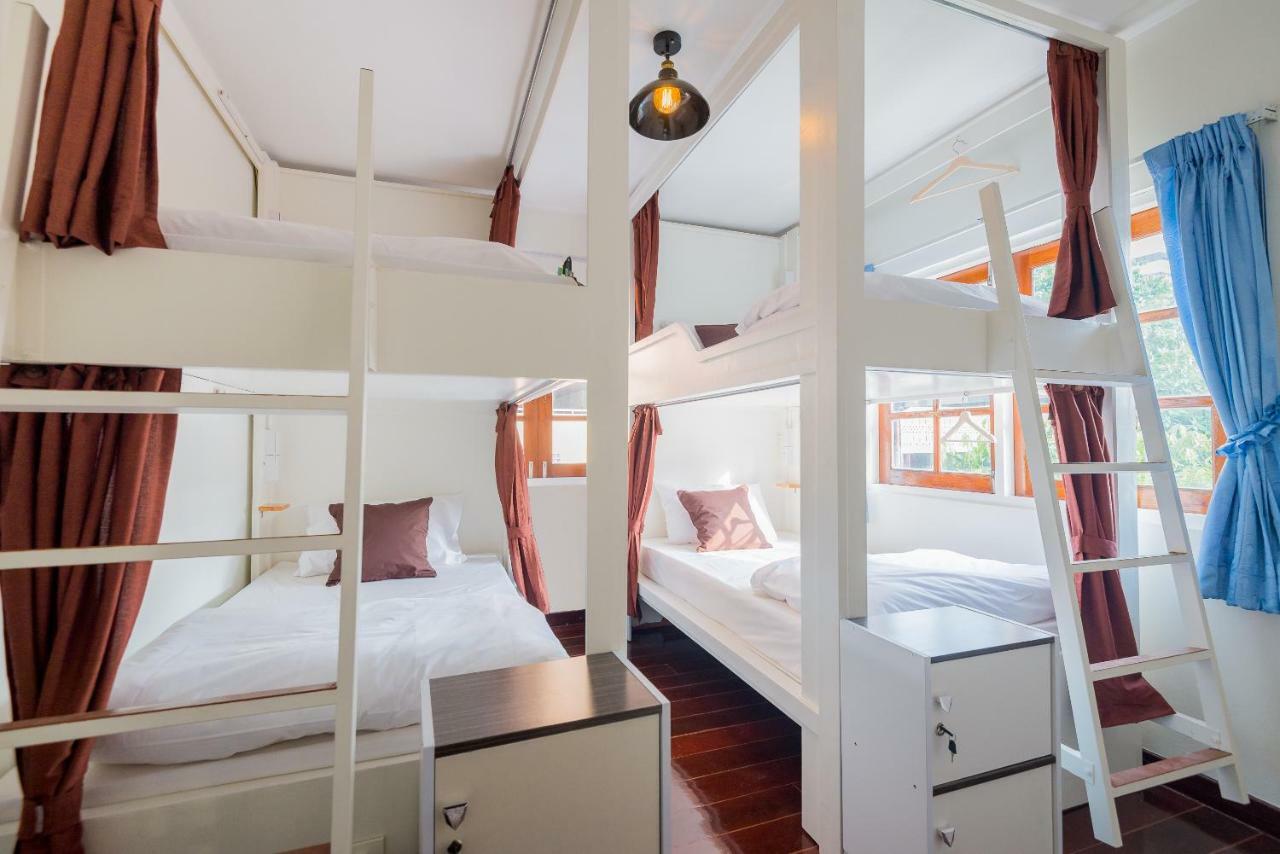 T Smy House Vandrehjem Bangkok Eksteriør billede